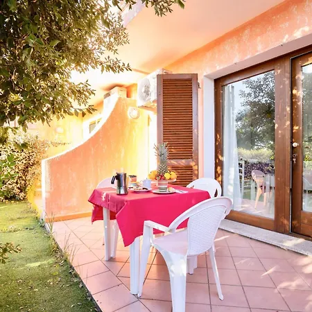 Isa-residence With Swimming-pool In * Badesi