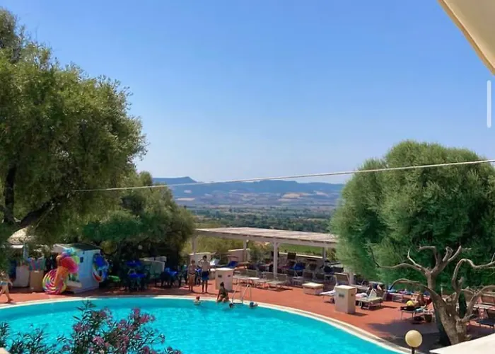 Isa-residence With Swimming-pool In 3* Badesi