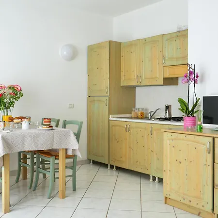 Isa-residence With Swimming-pool In 3* Badesi