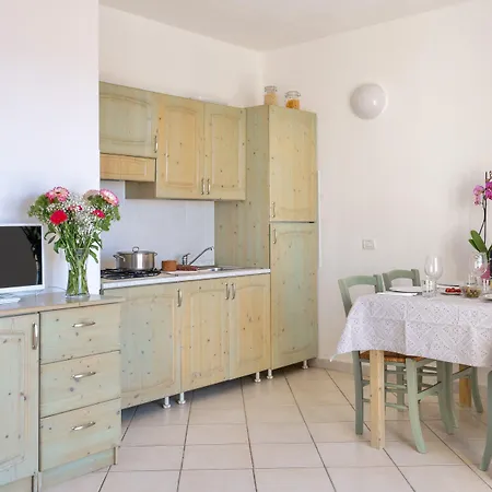 Isa-residence With Swimming-pool In Appart hôtel