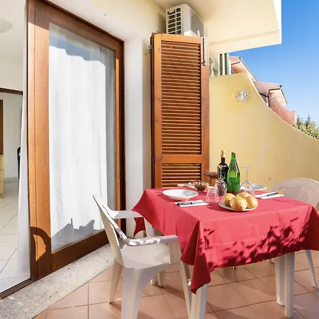 Aparthotel Isa-residence With Swimming-pool In Badesi